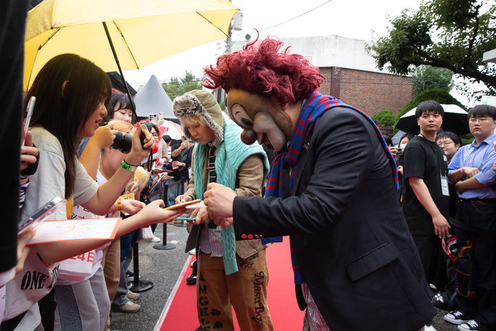 [서울=뉴시스] 세카이노 오와리 DJ러브. (사진 = 유니버설뮤직 제공) 2025.09.19. photo@newsis.com *재판매 및 DB 금지