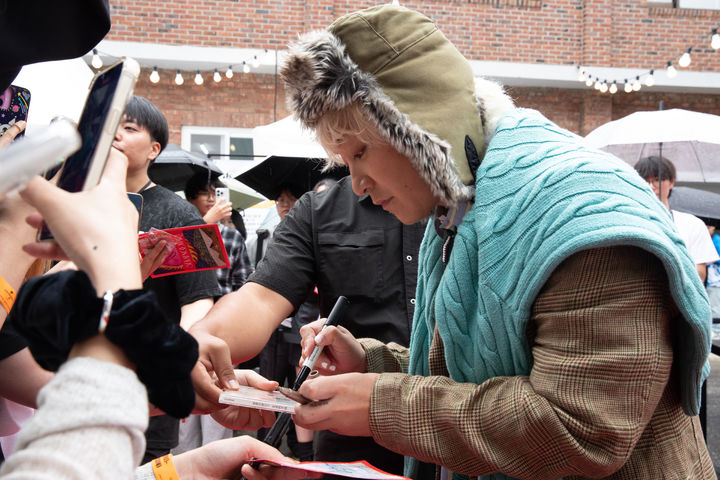 [서울=뉴시스] 세카이노 오와리 후카세. (사진 = 유니버설뮤직 제공) 2025.09.19. photo@newsis.com *재판매 및 DB 금지