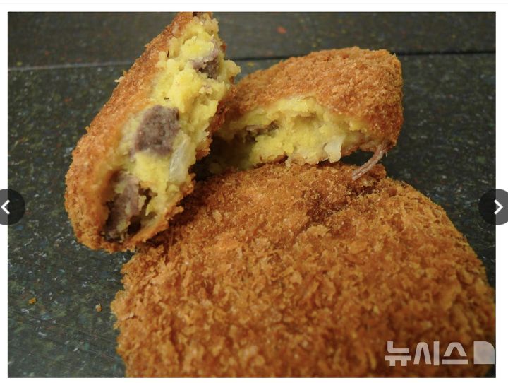 [서울=뉴시스]일본의 명물 고로케인 '고베 고로케 극미'의 모습. (사진:프레지던트온라인 캡처) 2025.09.19.