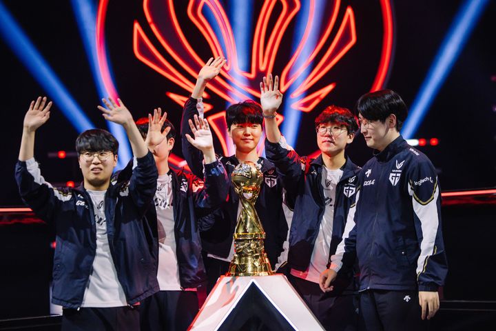 MSI에서 우승을 차지한 젠지 선수들 (사진=LCK 제공) *재판매 및 DB 금지