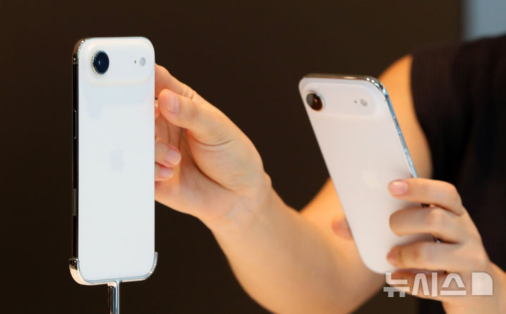 美FTC 경고·기술 지연·원가 부담…애플 '삼중 악재'에 시총 291조원 증발