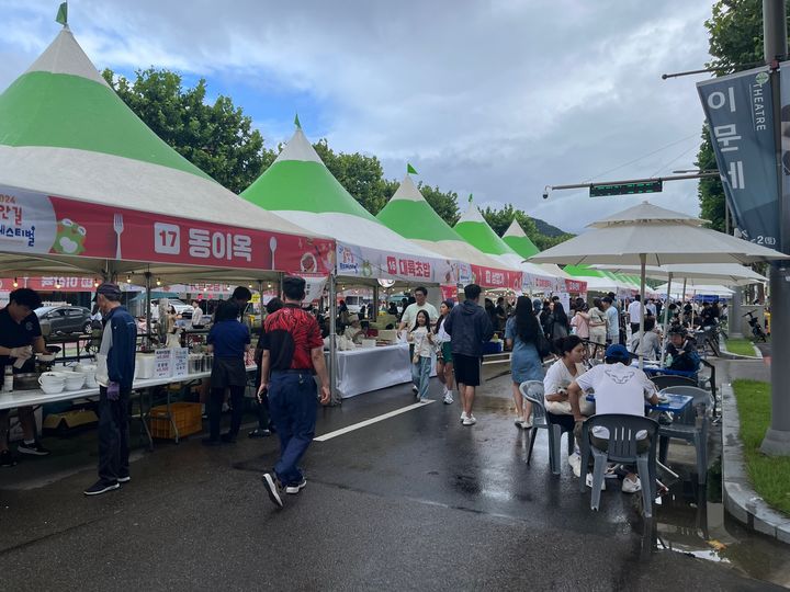 [대구=뉴시스] 대구시 수성구는 '2025 들안길 푸드페스티벌'을 개최한다. (사진 = 대구시 수성구 제공) 2025.09.21. photo@newsis.com *재판매 및 DB 금지