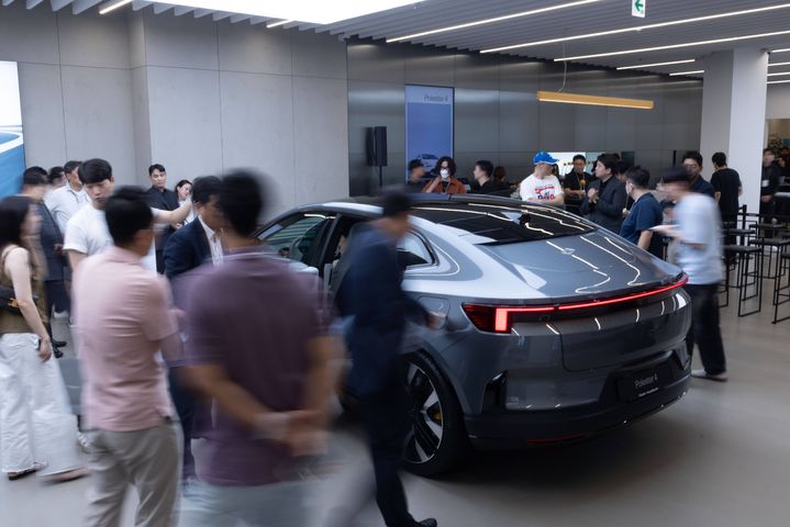 [서울=뉴시스] 스웨덴 프리미엄 전기차 브랜드 폴스타의 중형 SUV '폴스타 4' 모습. (사진=폴스타코리아 제공) 2025.09.21 photo@newsis.com *재판매 및 DB 금지