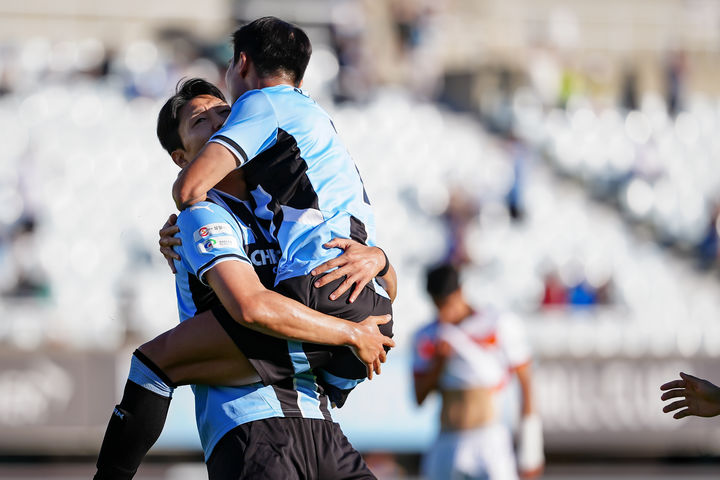 [천안=뉴시스] 천안시티FC 공격수 이상준이 21일 열린 화성FC와 경기에서 선제골을 넣고 기뻐하고 있다. (사진=천안시티FC 제공) 2025.09.21 photo@newsis.com *재판매 및 DB 금지