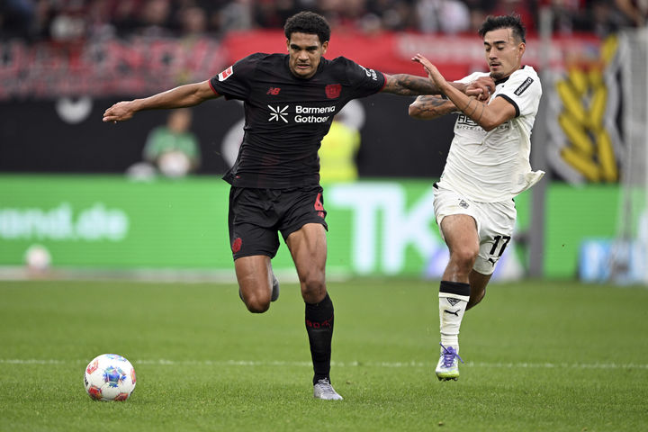 [레버쿠젠=AP/뉴시스] 독일 프로축구 분데스리가 묀헨글라트바흐의 옌스 카스트로프(오른쪽). 2025.09.21.