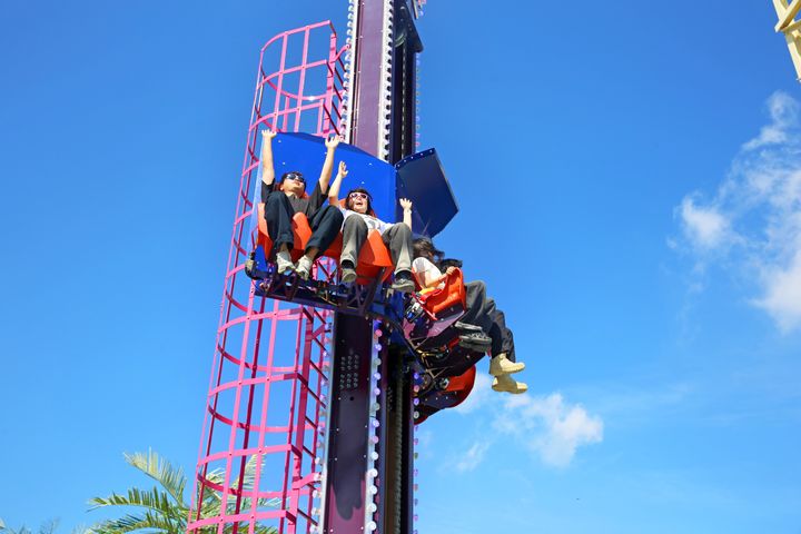 [부산=뉴시스] 드롭형 패밀리 어트랙션 '뱅앤드롭' (사진=롯데월드 어드벤처 부산 제공) 2025.09.22. photo@newsis.com *재판매 및 DB 금지