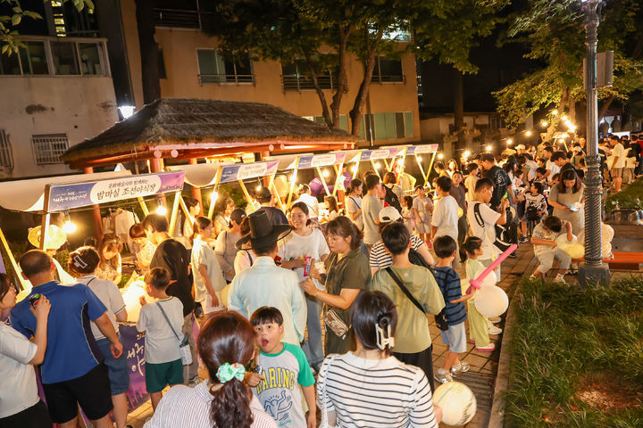 [대구=뉴시스] 올해 대구 국가유산 야행 사진. (사진=대구 중구 제공) 2025.09.22. photo@newsis.com *재판매 및 DB 금지