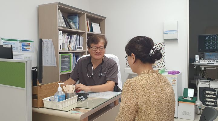 [평창=뉴시스] 진료의뢰 회송 시범. (사진=평창군 제공)2025.09.22.photo@newsis.com *재판매 및 DB 금지