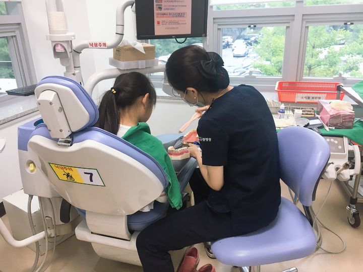 [수원=뉴시스] 경기도 초등학생 치과주치의사업. (사진=경기도 제공) 2025.09.23. photo@newsis.com *재판매 및 DB 금지