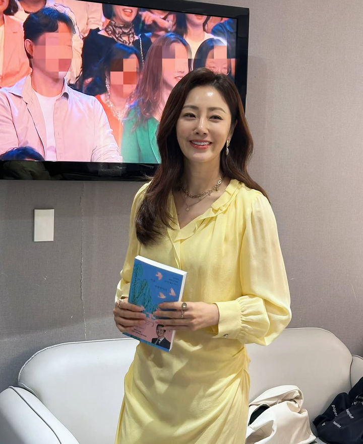 [서울=뉴시스] 배우 오나라. (사진=오나라 인스타그램 캡처) 2025.09.23. photo@newsis.com *재판매 및 DB 금지