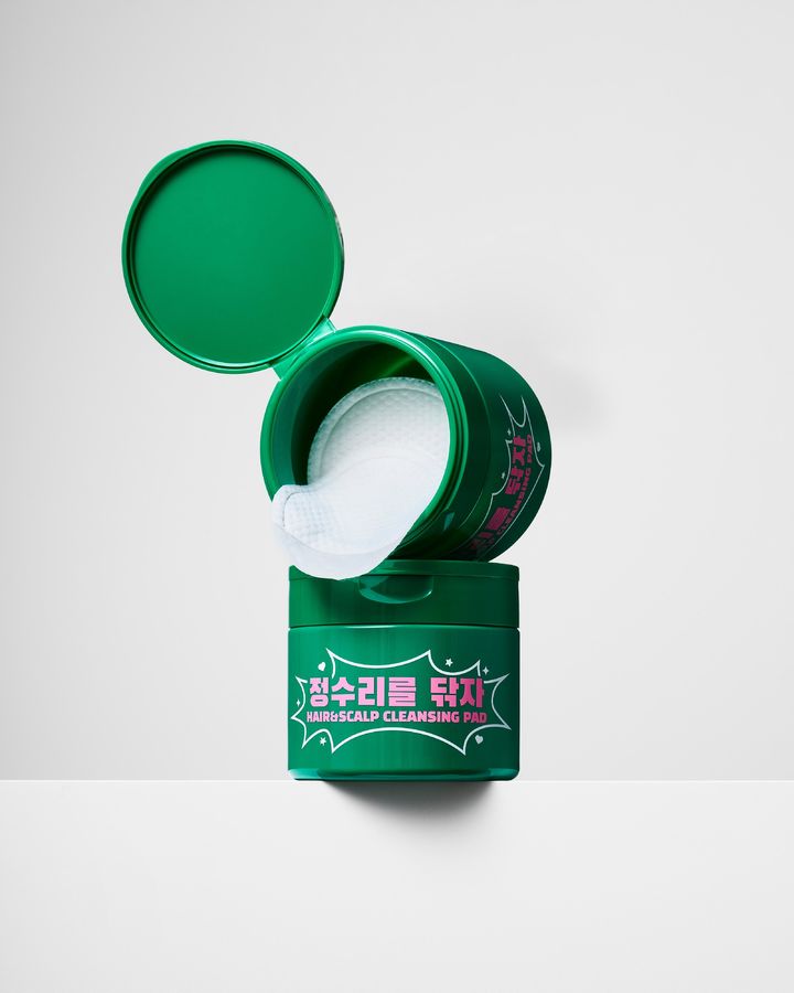 [서울=뉴시스] 동국제약 ‘마데카 정수리를 닦자’ (사진=동국제약 제공) 2025.09.23. photo@newsis.com *재판매 및 DB 금지