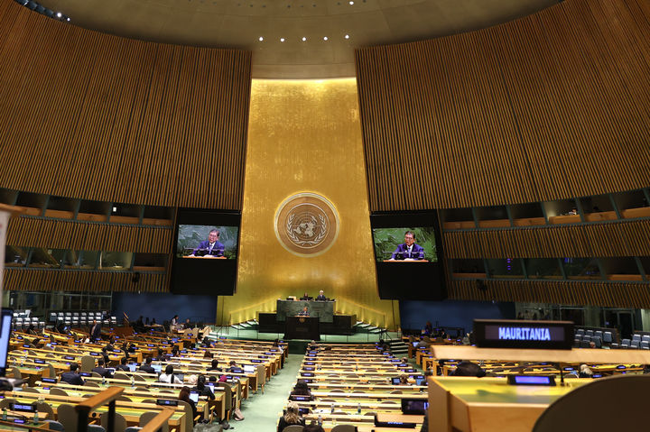 [뉴욕=AP/뉴시스]이시바 시게루 일본 총리가 23일 미국 뉴욕 유엔 본부에서 열린 제80차 유엔총회에서 연설하고있다. 2025.09.24.