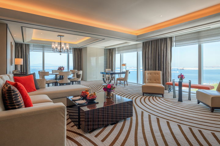 솔레어 리조트 엔터테인먼트 시티 시그니처 스위트 *재판매 및 DB 금지