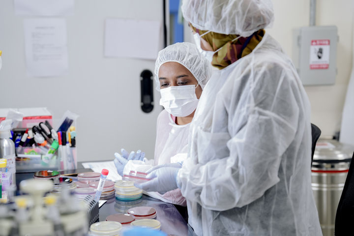 [세종=뉴시스] 농림축산검역본부가 동물질병진단과 항생제 내성 분야를 논의하는 국제 워크숍을 개최했다고 25일 밝혔다. (사진 = 검역본부 제공) 2025.09.24. *재판매 및 DB 금지