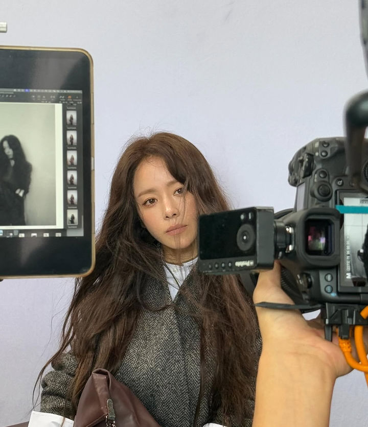 [서울=뉴시스] 배우 한지민. (사진=한지민 인스타그램 캡처) 2025.09.25. photo@newsis.com *재판매 및 DB 금지