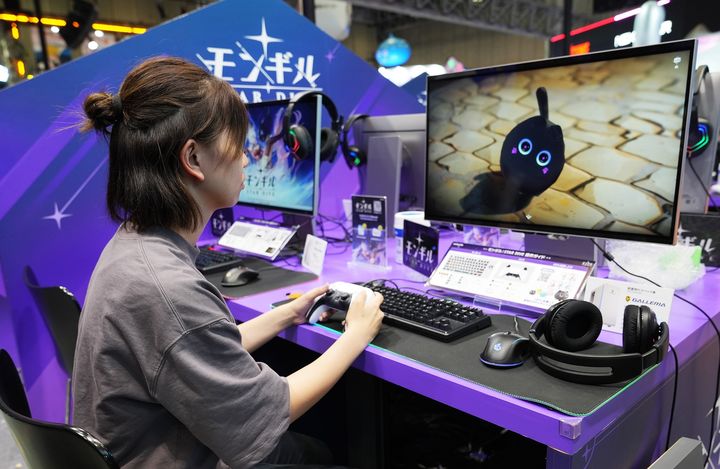 [서울=뉴시스] 넷마블이 일본 치바 마쿠하리 멧세에서 열리는 '도쿄게임쇼(TGS) 2025'에서 액션 RPG 신작 '몬길: 스타 다이브' 콘솔 버전을 최초 공개했다고 25일 밝혔다. (사진=넷마블 제공) *재판매 및 DB 금지