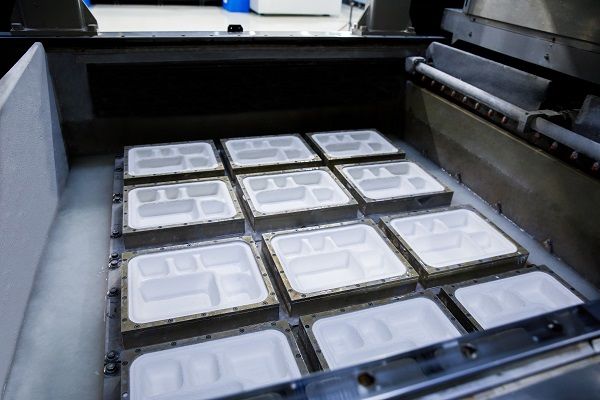 [서울=뉴시스] 무림P&P 울산 펄프몰드 공장 내 성형 공정 모습. (사진=무림) 2025.09.25 photo@newsis.com *재판매 및 DB 금지 *재판매 및 DB 금지