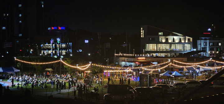 [고성=뉴시스] 지난해 봉포하트섬 뮤직 스테이지 행사 모습.(사진=고성군 제공)photo@newsis.com *재판매 및 DB 금지