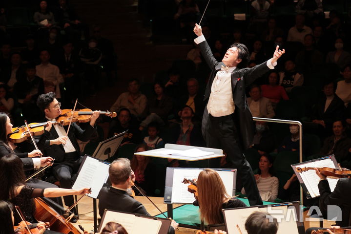 [서울=뉴시스] 홍콩필하모닉오케스트라 (사진=PRM 제공) 