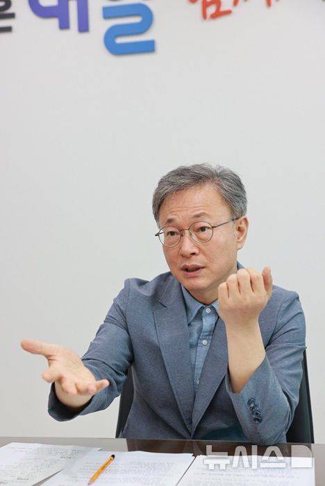 [서울=뉴시스]장인홍 구로구청장.