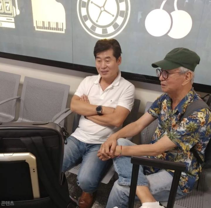 [서울=뉴시스] 중식 셰프 이연복이 코미디언 고(故) 전유성을 애도했다. (사진=이연복 인스타그램 캡처) 2025.09.26. photo@newsis.com *재판매 및 DB 금지