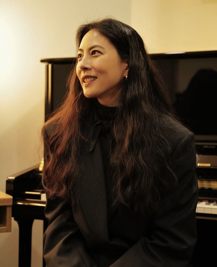 [서울=뉴시스] 가수 박지윤이 콘서트를 앞두고 딸을 깜짝 공개했다. (사진=박지윤 인스타그램 캡처) 2025.09.27. photo@newsis.com *재판매 및 DB 금지