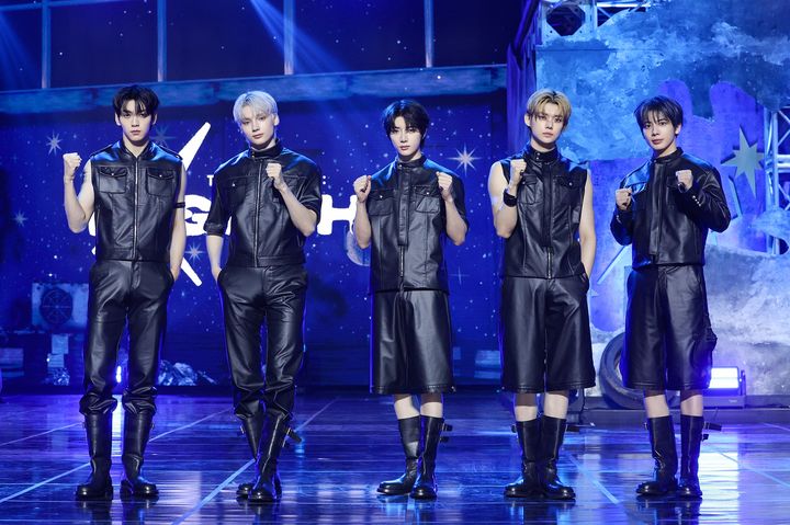 [서울=뉴시스] 그룹 '투모로우바이투게더'. (사진=빅히트 뮤직 제공) 2025.09.26. photo@newsis.com *재판매 및 DB 금지