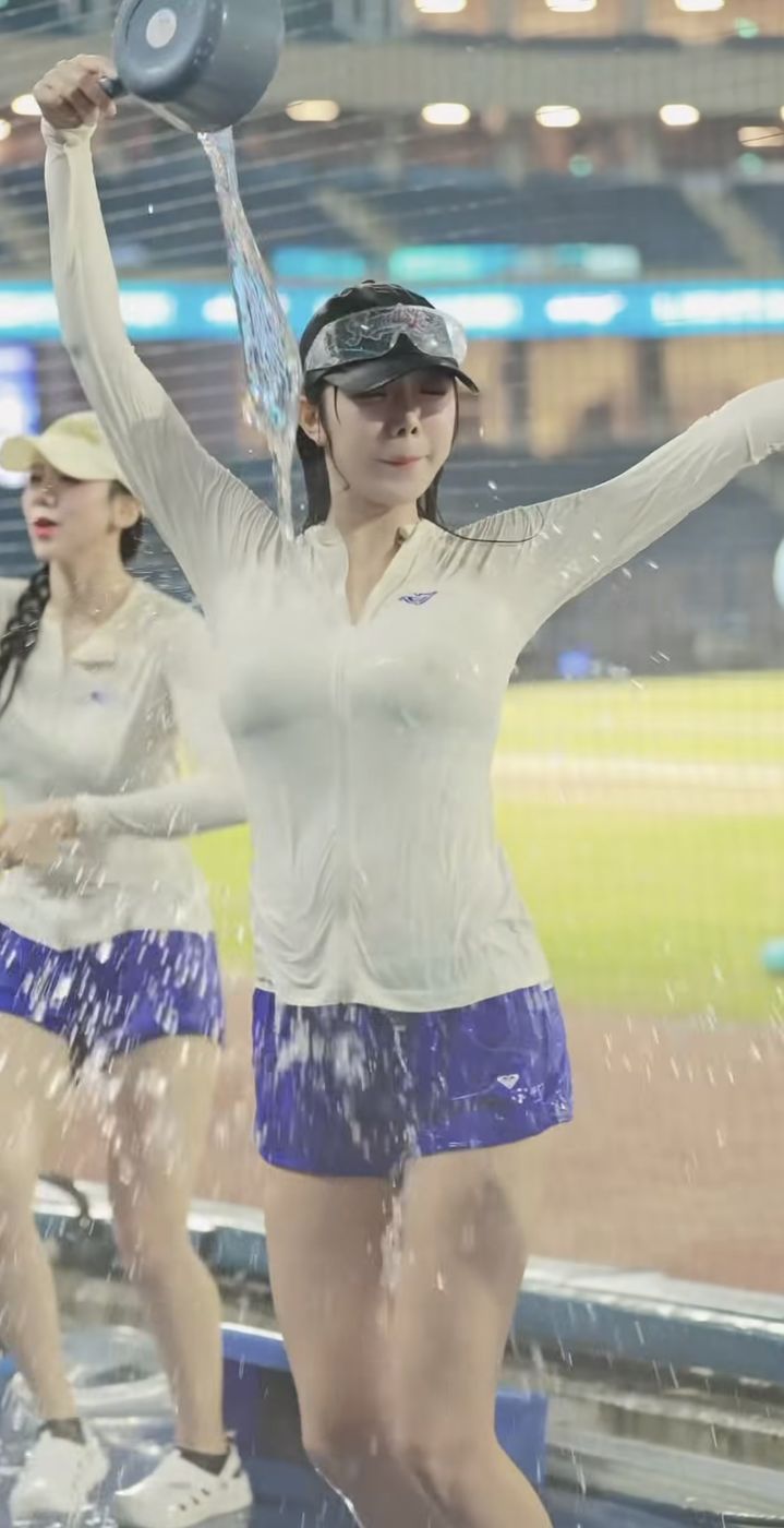 [서울=뉴시스] 치어리더 김수현. (사진=인스타그램 캡처) *재판매 및 DB 금지