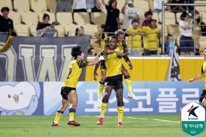 [서울=뉴시스] 프로축구 K리그2 전남 드래곤즈의 호난. (사진=한국프로축구연맹 제공)