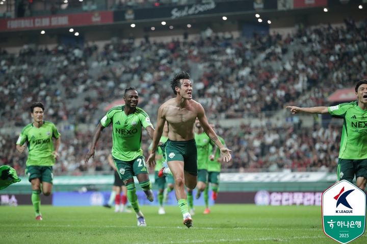 [서울=뉴시스]K리그1 전북 송민규. (사진=한국프로축구연맹 제공)