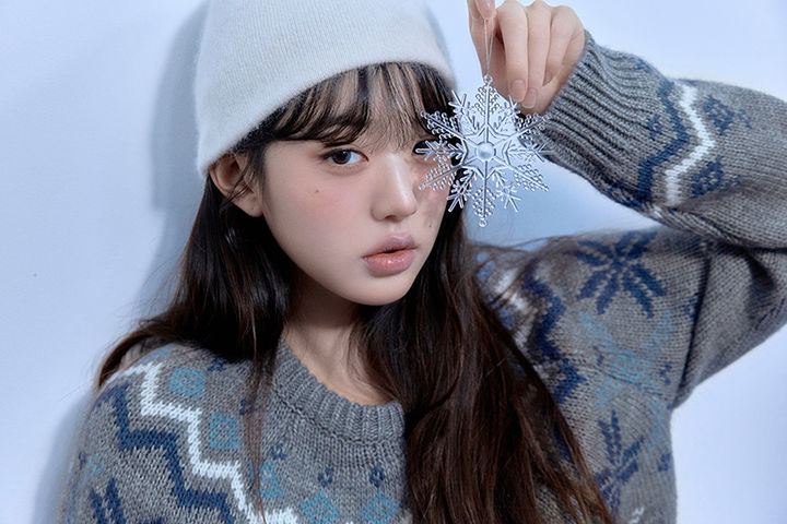 [서울=뉴시스] 장원영. (사진=로라로라) 2025.09.29. photo@newsis.com *재판매 및 DB 금지