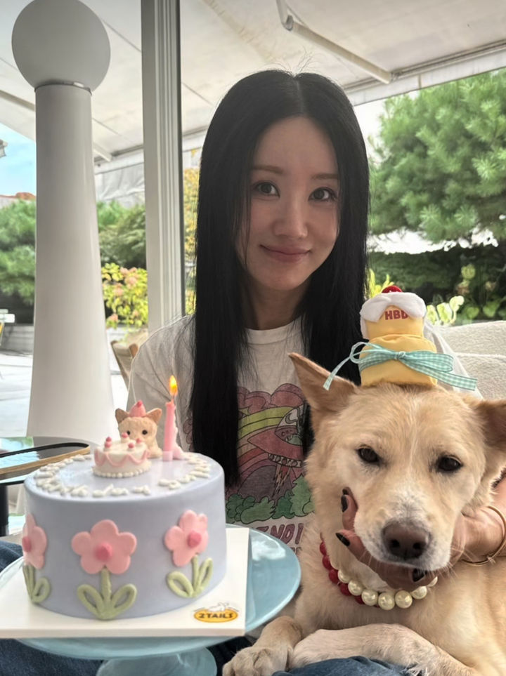 [서울=뉴시스] 가수 겸 배우 엄정화. (사진=엄정화 인스타그램 캡처) 2025.09.29. photo@newsis.com *재판매 및 DB 금지