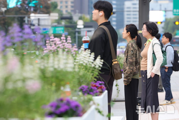 충남권 아침 짙은 안개…일교차 10도 안팎 '쌀쌀한 아침'