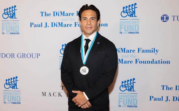 [뉴욕=AP/뉴시스] 미국의 쇼트트랙 전설 아폴로 안톤 오노. 2025.09.30.