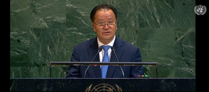 [워싱턴=뉴시스]김선경 외무성 부상이 29일(현지 시간) 미국 뉴욕 유엔 본부에서 열린 80차 고위급 회기 일반토의에 참여해 연설하고 있다. (사진=유엔 웹TV). 2025.09.30. *재판매 및 DB 금지