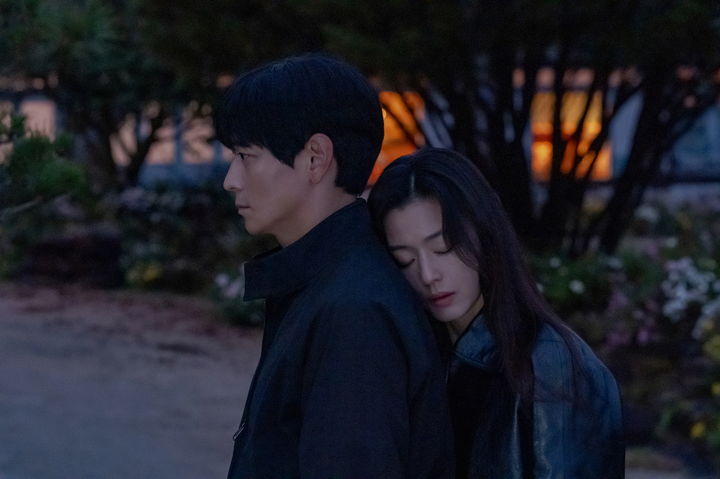 [서울=뉴시스] 디즈니+ 오리지널 시리즈 '북극성' 스틸. (사진=디즈니+ 제공) 2025.09.30. photo@newsis.com *재판매 및 DB 금지