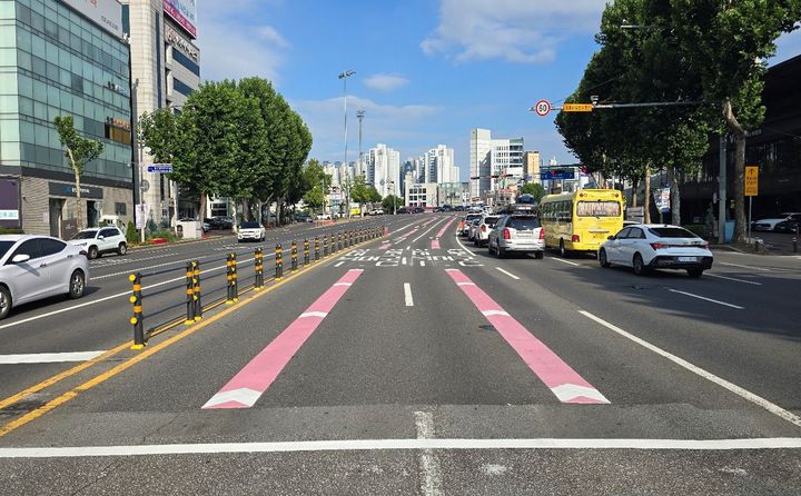 [대구=뉴시스] 대구 중구는 주민들의 일상 속 불편을 해소하고 안전하고 환경을 조성하기 위해 지역 교통 환경 개선 사업을 완료했다. (사진=대구 중구 제공) 2025.09.30. photo@newsis.com *재판매 및 DB 금지
