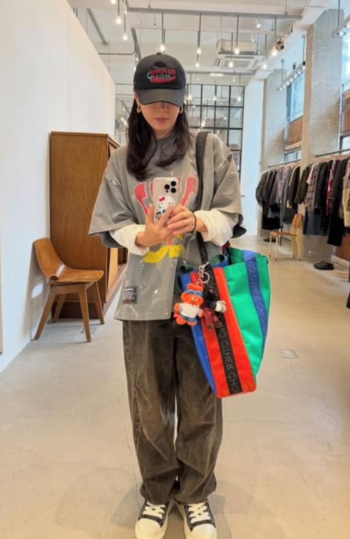 [서울=뉴시스] 배우 손예진. (사진=손예진 인스타그램 캡처) 2025.09.30. photo@newsis.com *재판매 및 DB 금지