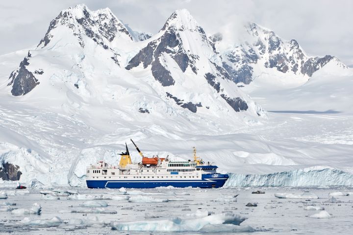남극 크루즈 여행 상품 (사진=롯데홈쇼핑) *재판매 및 DB 금지
