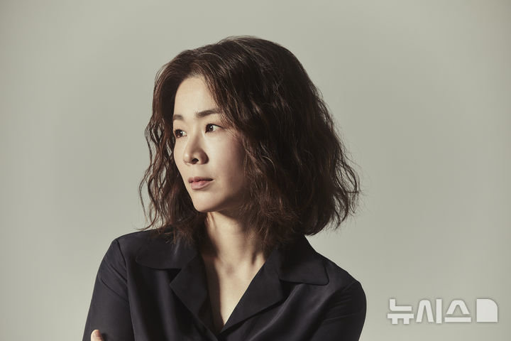 [서울=뉴시스]소리꾼 출신 배우 이자람 (사진=완성플레이그라운드 제공)