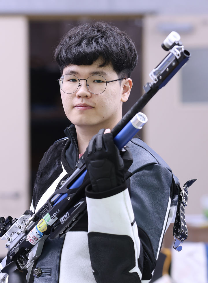 [서울=뉴시스] 김우림, 청각장애 딛고 2026년 사격 국가대표 선발. (사진=대한사격연맹 제공) *재판매 및 DB 금지