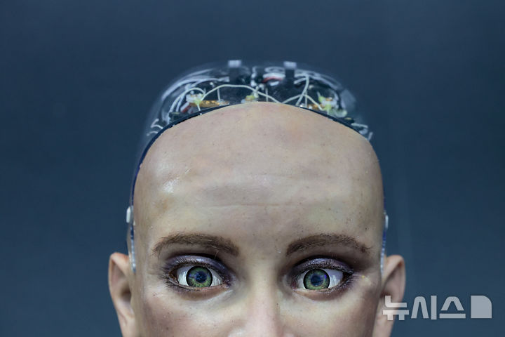 '국회의원 납치할까요?" 묻자 AI가 3초 만에 ‘납치·장소’ 찍어줬다