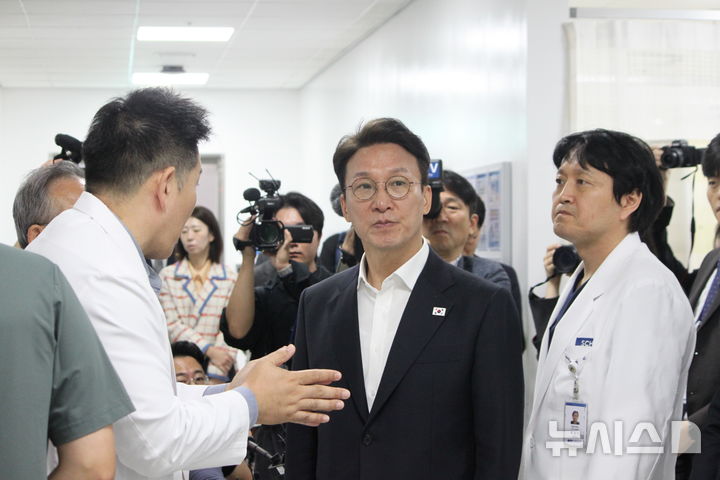 김 총리 추석연휴 응급의료체계 점검