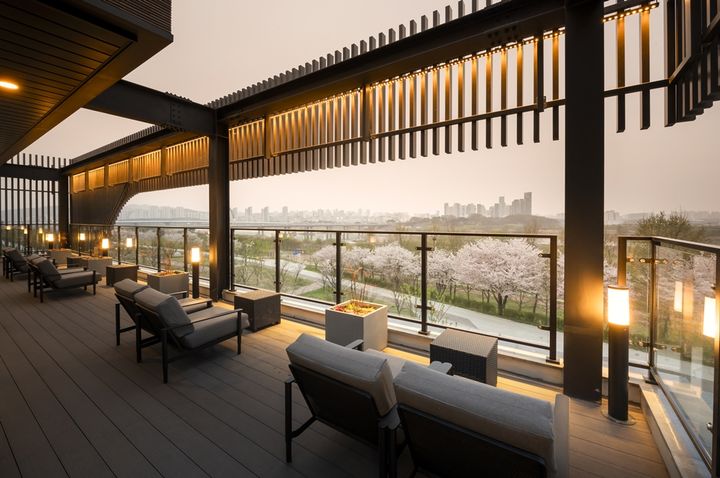 [서울=뉴시스] 스타벅스 세종금강DT점.(사진=스타벅스 코리아 제공) *재판매 및 DB 금지