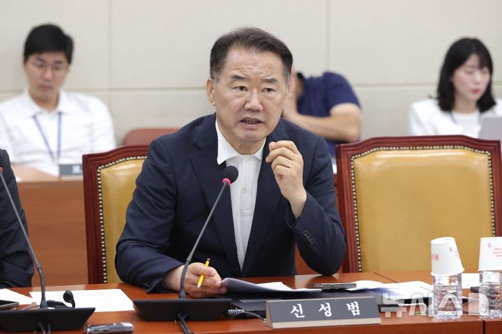 [서울=뉴시스]정윤아기자=신성범 국민의힘 의원(사진제공=신성범 의원실)