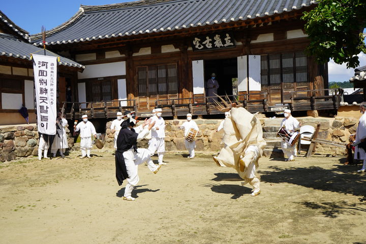 [서울=뉴시스] 하회별신굿탈놀이 (사진=국가유산진흥원 제공) 2025.10.01.photo@newsis.com *재판매 및 DB 금지