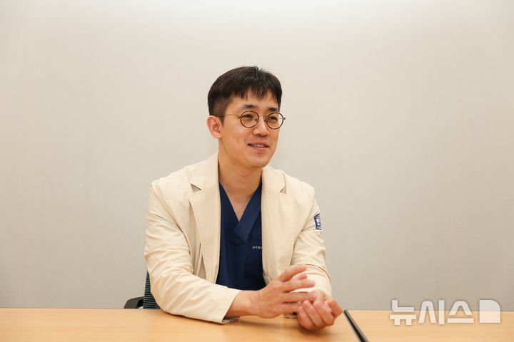 [서울=뉴시스] 배우리 가톨릭대학교 서울성모병원 응급의학과 교수가 9월 29일 뉴시스와 인터뷰 하고 있다. (사진= 서울성모병원 제공) 