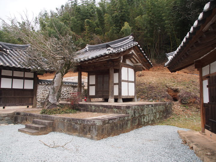 [서울=뉴시스] 보성 봉강리 영광정씨 고택 사당 (사진=국가유산청 제공) 2025.10.02. photo@newsis.comm *재판매 및 DB 금지