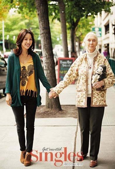 [서울=뉴시스] 이효리, 제인 구달. (사진 = 싱글즈 제공) 2025.10.02. photo@newsis.com *재판매 및 DB 금지