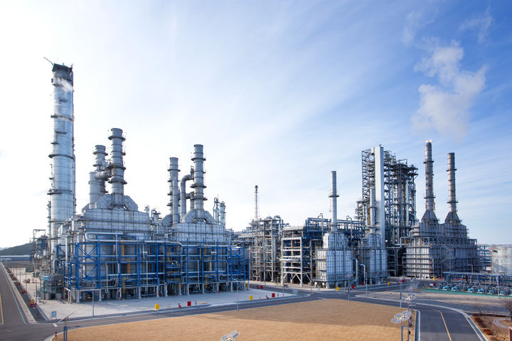 [서산=뉴시스] 충남 서산시 대산읍에 위치한 한화토탈에너지스 방향족2공장 전경. (사진=한화토탈에너지스 제공) 2025.10.02. photo@newsis.com *재판매 및 DB 금지